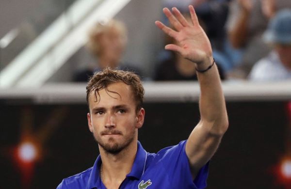 <br />
Медведев вышел в третий круг Australian Open<br />
