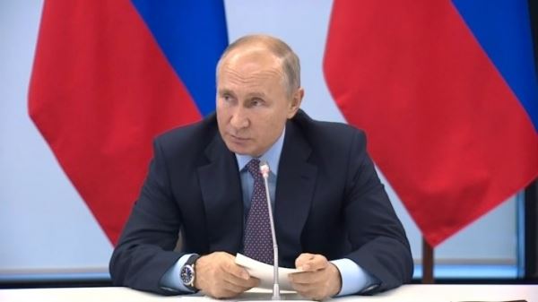 Путин уточнил правила получения и использования маткапитала