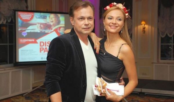 Замуж за кумира: 6 российских звезд, женатых на своих фанатках