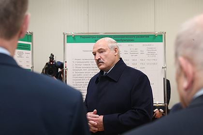 Лукашенко рассказал о «поставленной раком» Белоруссии